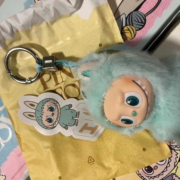 POP MART Labubu The Monsters Pin for Love 
Letter I 
Brand New - Picture 2 of 4